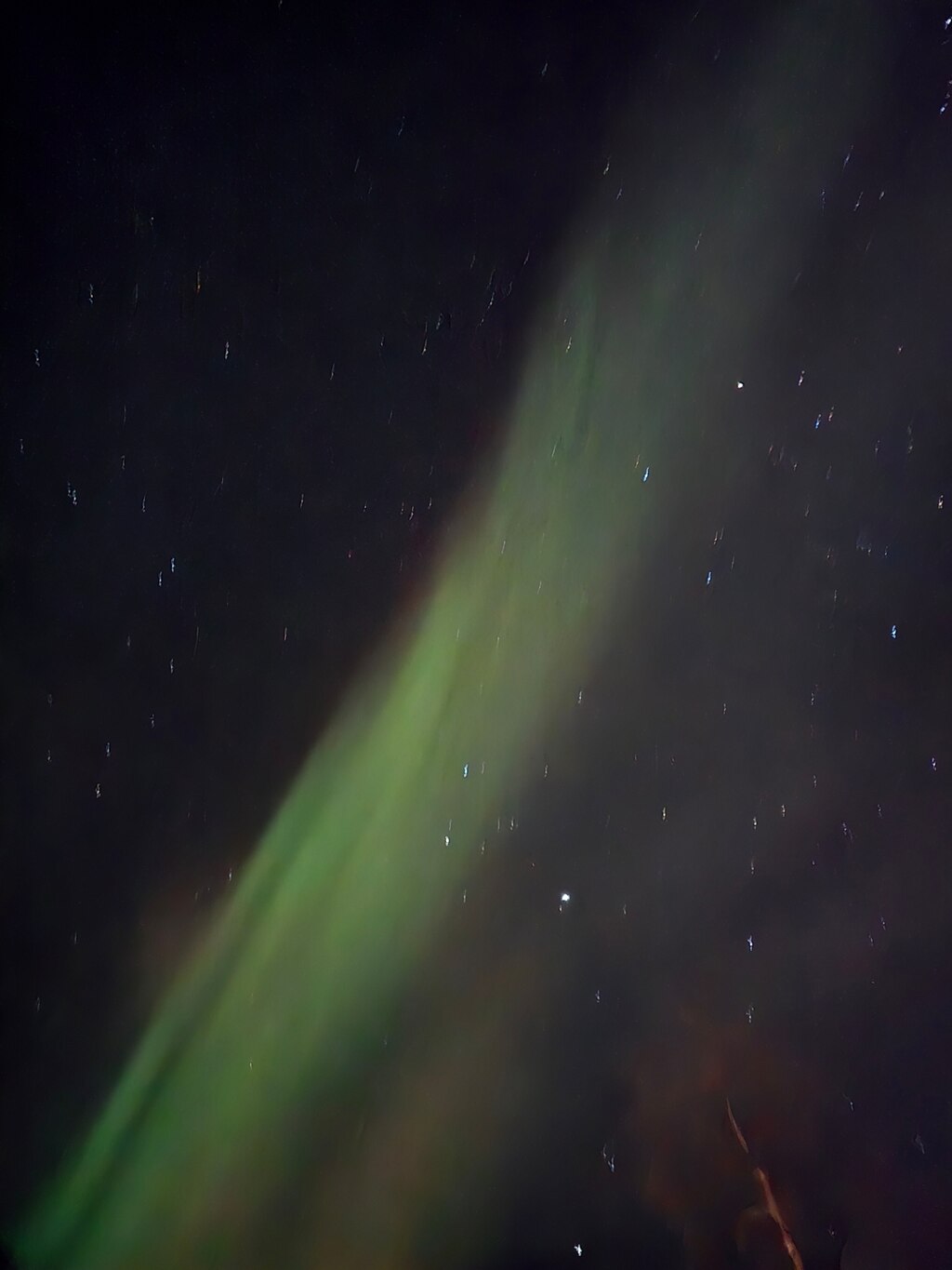 오로라 댄싱까지 보게 되어 너무나 행복했던 