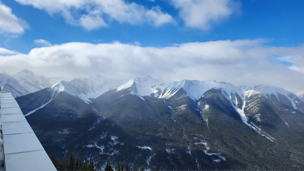 겨울왕국이 된 로키산맥의 풍광에 엄청 감동!