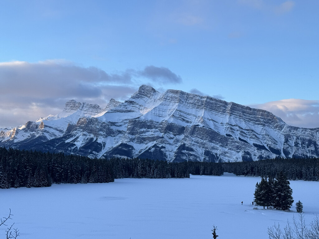 행복한 시간을 보내며 또 하나의 추억을 고히 간직하며….